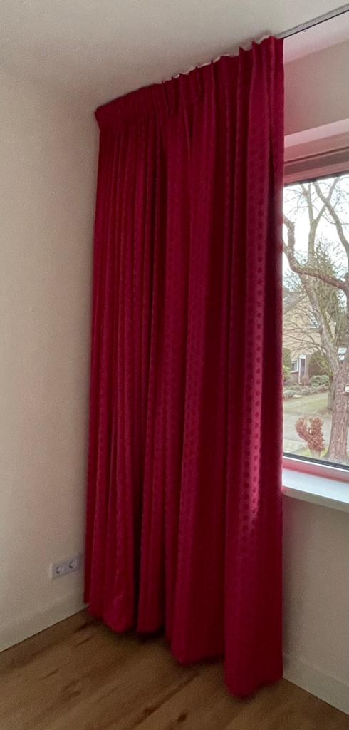 Roze overgordijnen verduisterend 250cm breed,  240 hoog, Huis en Inrichting, Stoffering | Gordijnen en Lamellen, Ophalen, 200 cm of meer
