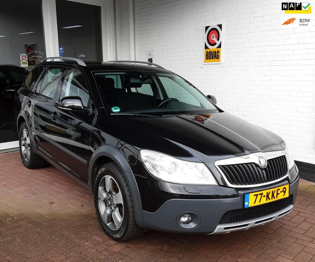 Skoda Octavia Combi 1.8 TSI 4x4 Scout Business Line *TREKHAA, Auto's, Skoda, 13 km/l, Euro 5, Stof, Gebruikt