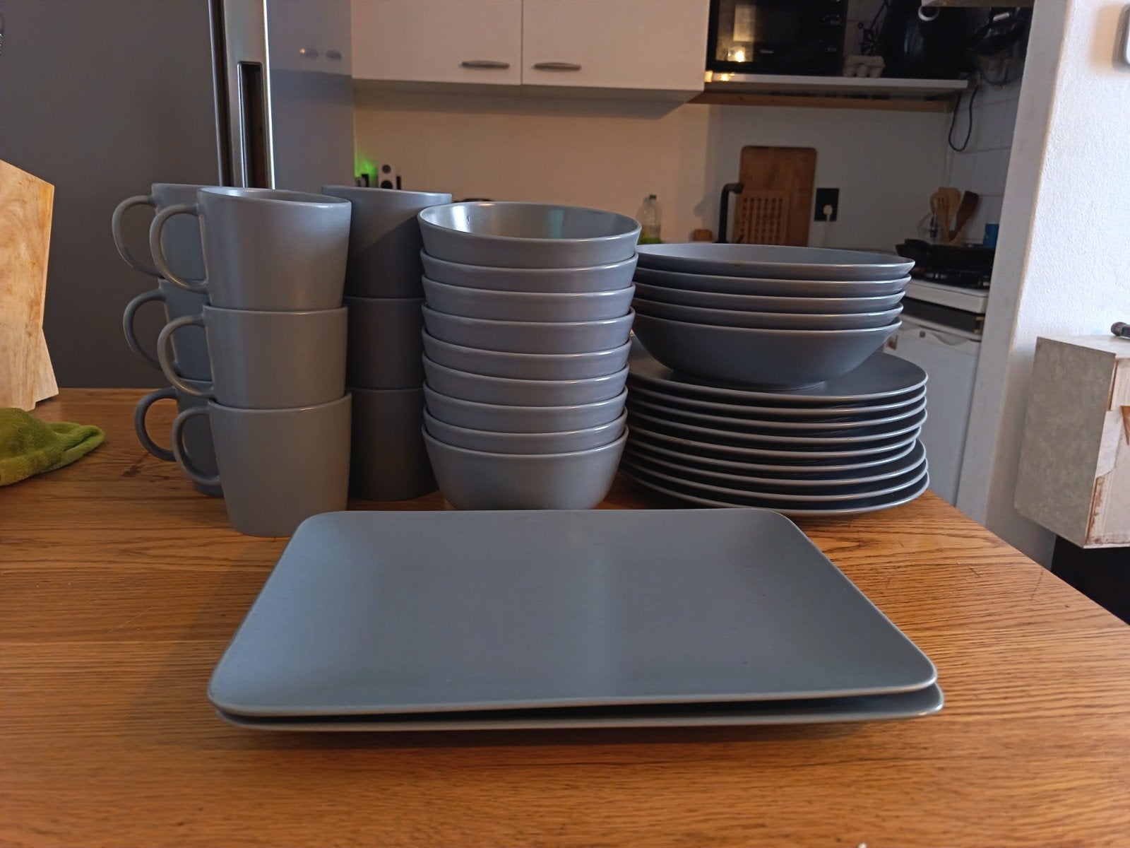 IKEA DINERA Servies Grijs/Blauw - 34-delig (matte look), Ophalen of Verzenden, Aardewerk, Overige stijlen