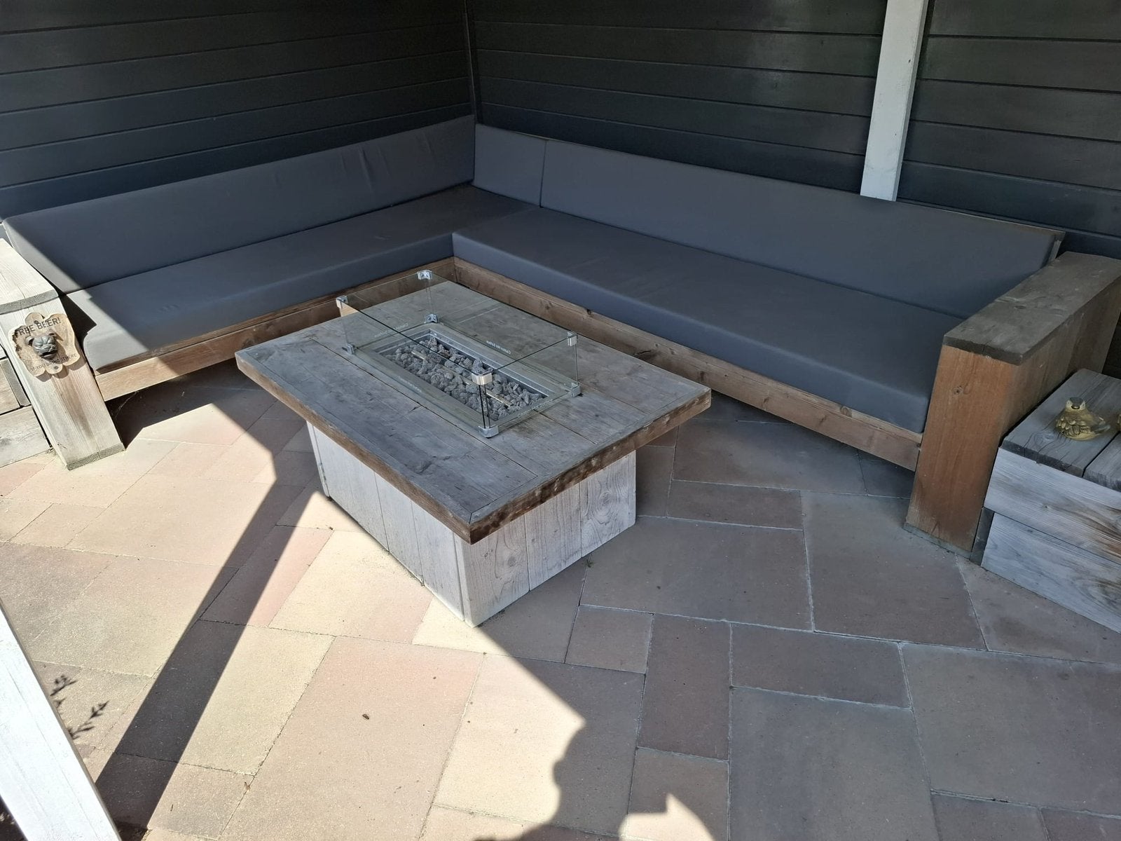 Houten bank met kussens, Tuin en Terras, Ophalen, Zo goed als nieuw, Hout, Bank