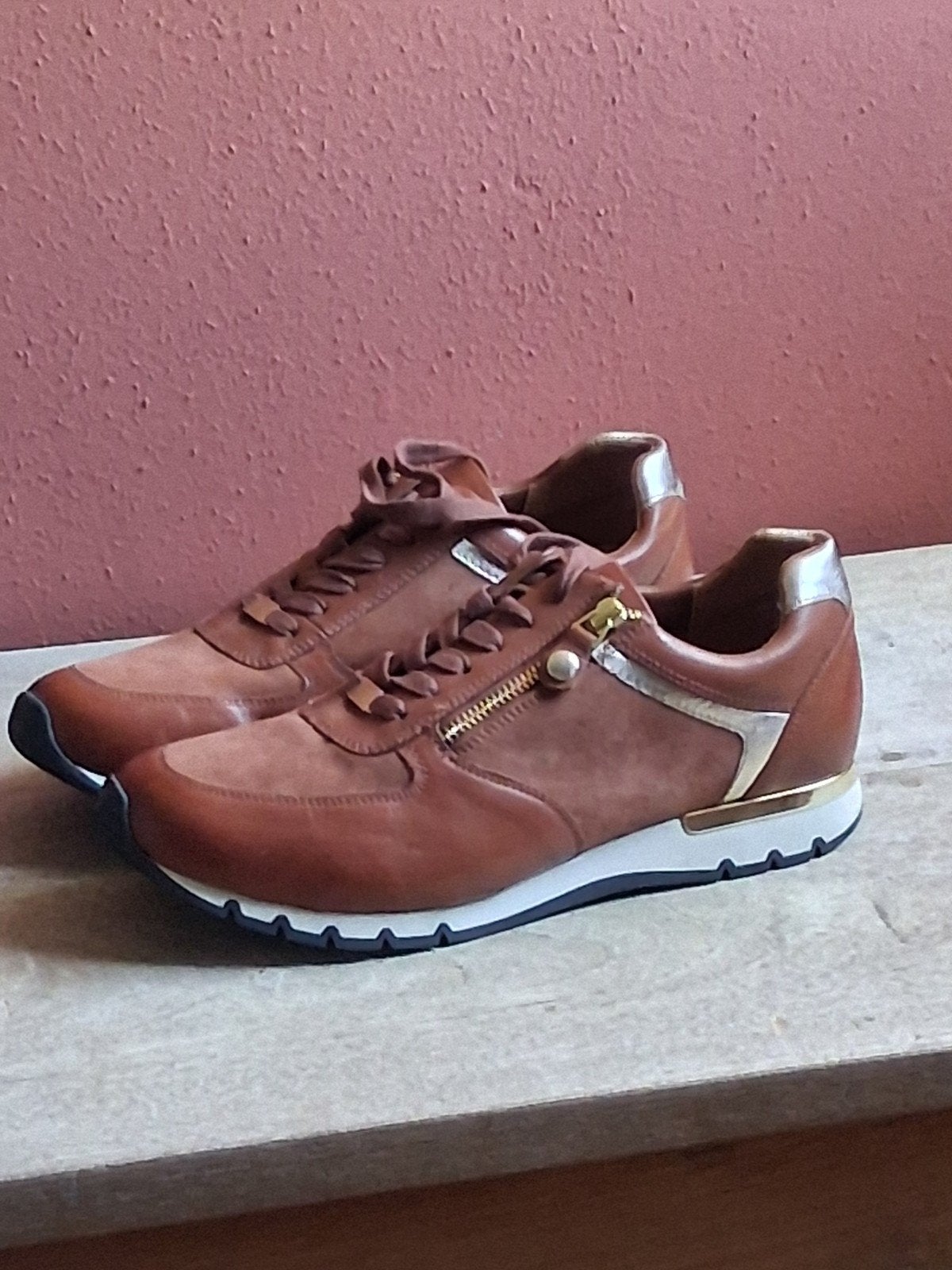 NIEUW! Medicus leren sneakers, maat 42, Kleding | Dames, Schoenen, Ophalen, Medicus, Bruin, Nieuw