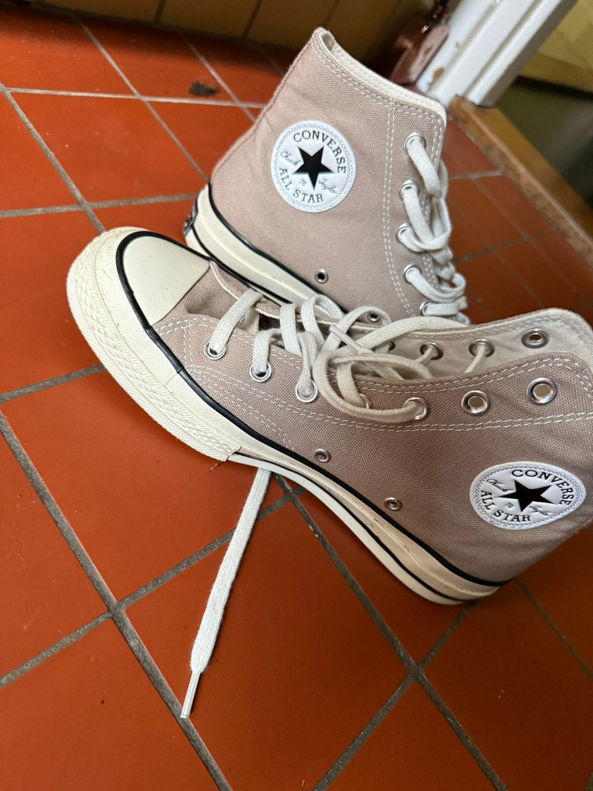Converse all stars, Ophalen of Verzenden, Zo goed als nieuw, Beige, Sneakers of Gympen