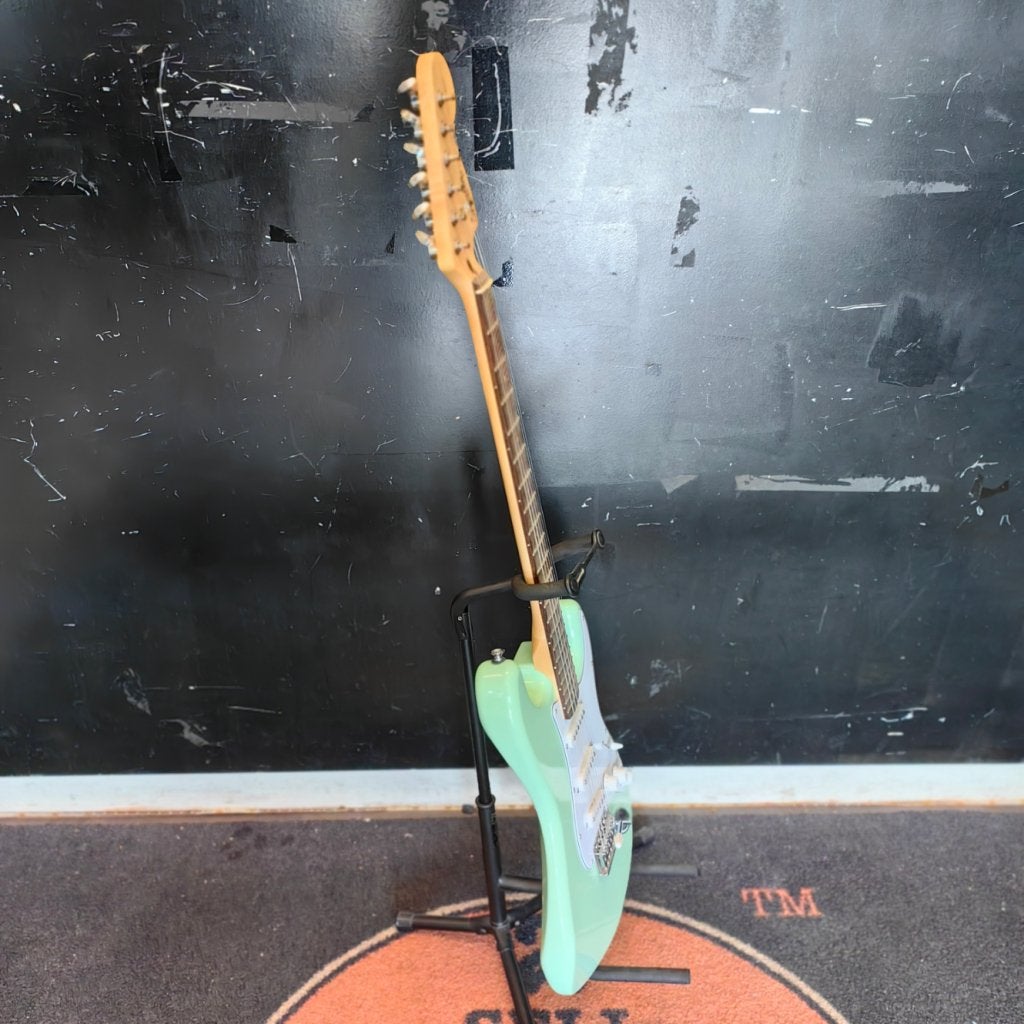 Squier CV 50s Strat HT MN PPG SFG Gitaar - In Nette St, Fender, Gebruikt, Support@fender.com, 17600 Catalina Street
Los Angeles, CA 90746
USA