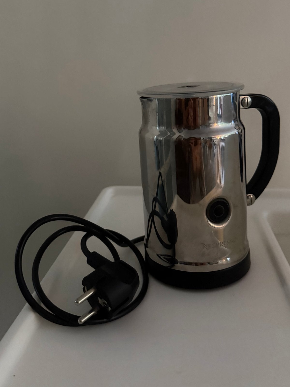 Nespresso Aeroccino Melkopschuimer, Verzenden, Zo goed als nieuw, Elektrische melkopschuimer