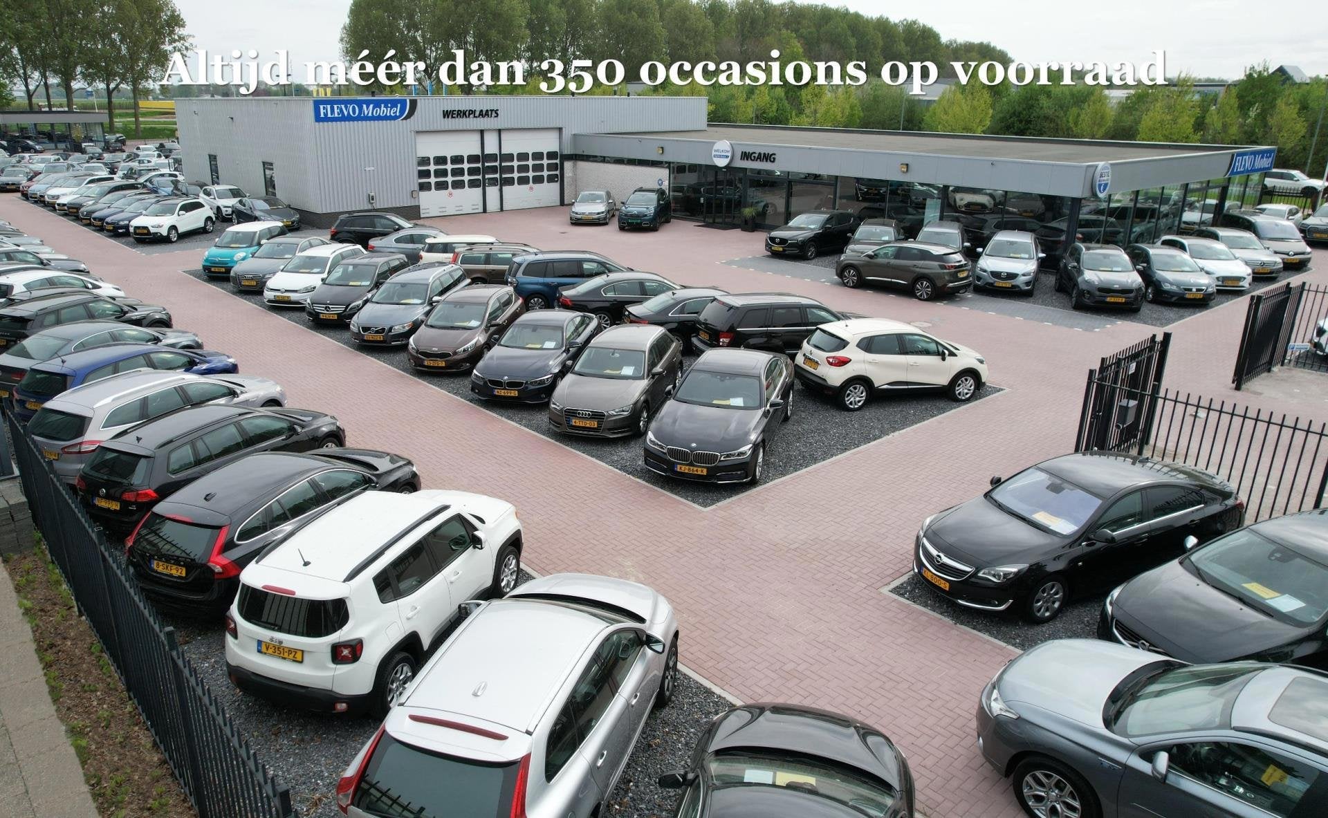 Foto 25 van Volkswagen Up! 1.0 R-Line 5-drs Airco|17" LMV|Zwart dak|PDC