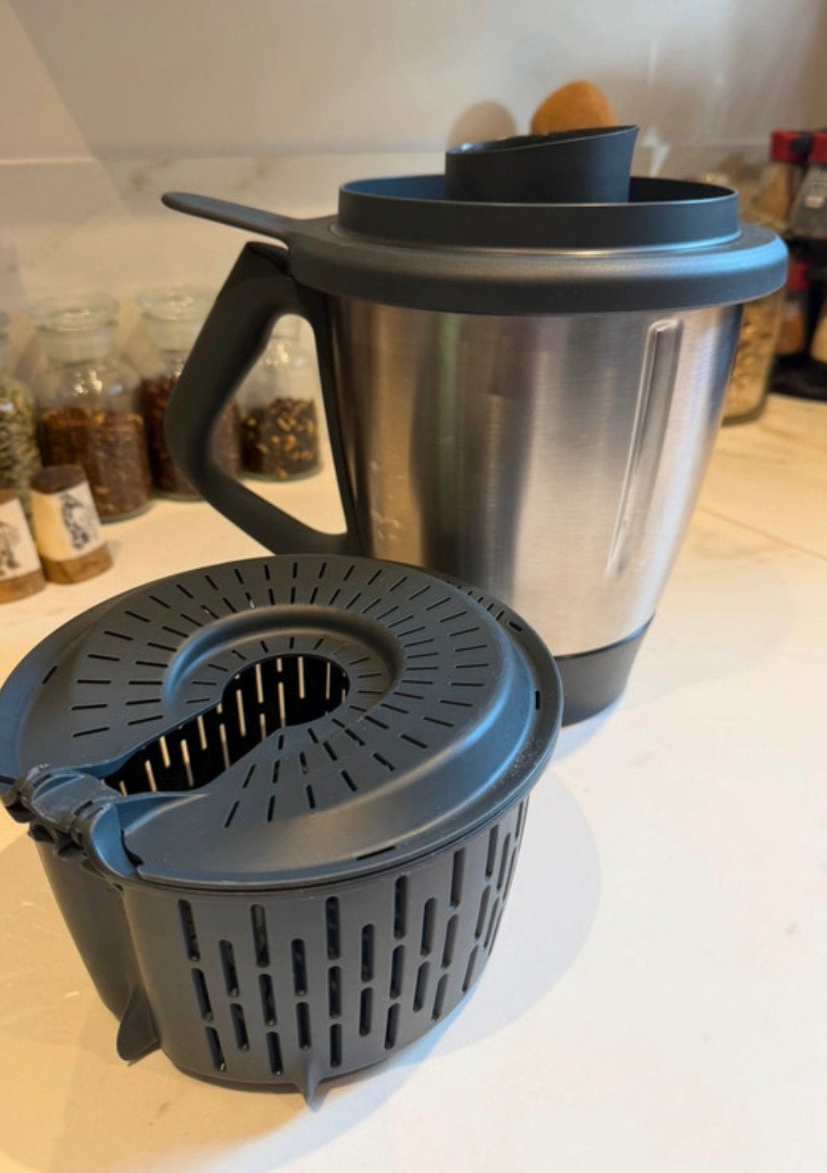 Thermomix TM6 mengbeker met kookmaandje, Witgoed en Apparatuur, Keukenmixers, 3 snelheden of meer, Ophalen of Verzenden, Zo goed als nieuw