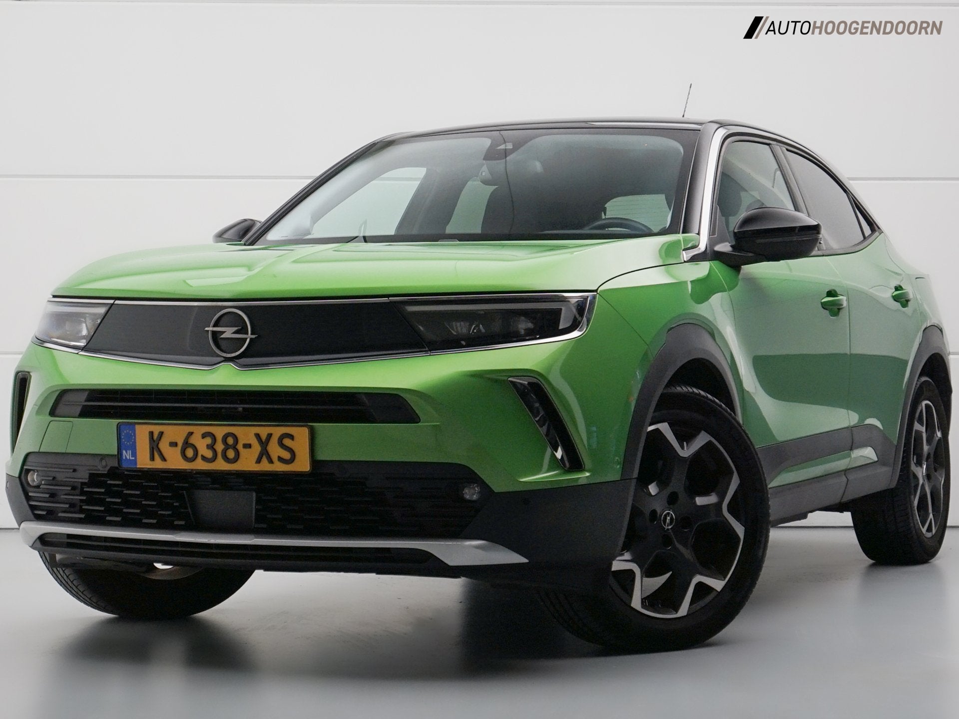 Opel Mokka-e Ultimate Sport 50-kWh (APPLE CARPLAY,STUUR-STOE, Auto's, 136 pk, Verwarmde buitenspiegels, Mokka-e, Alcantara