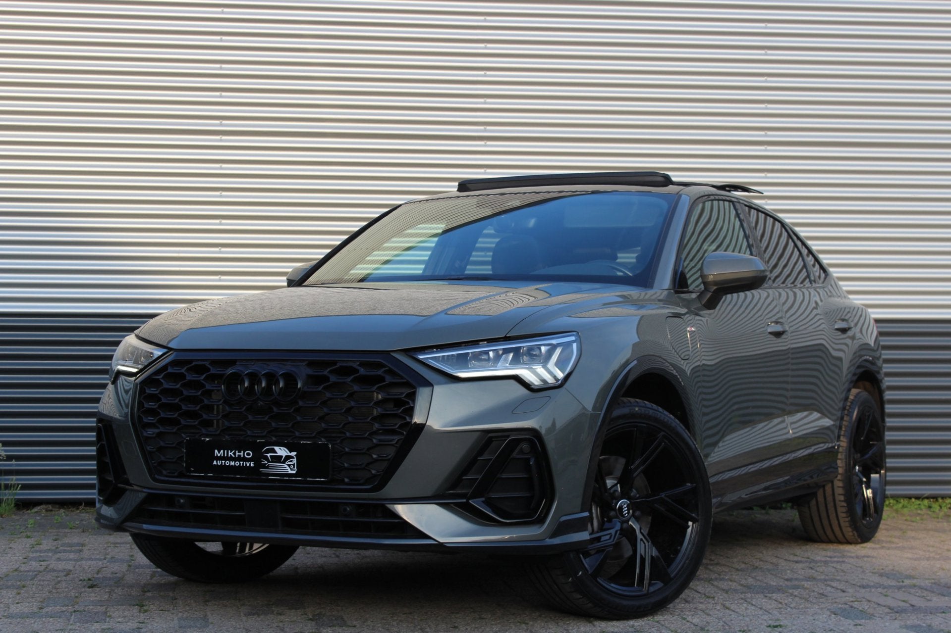 Audi Q3 Sportback 45 TFSI e 3x S-Line | Panoramadak| Sonos |, Auto's, Audi, Dealer onderhouden, Gebruikt, Zwart, Hybride Elektrisch/Benzine