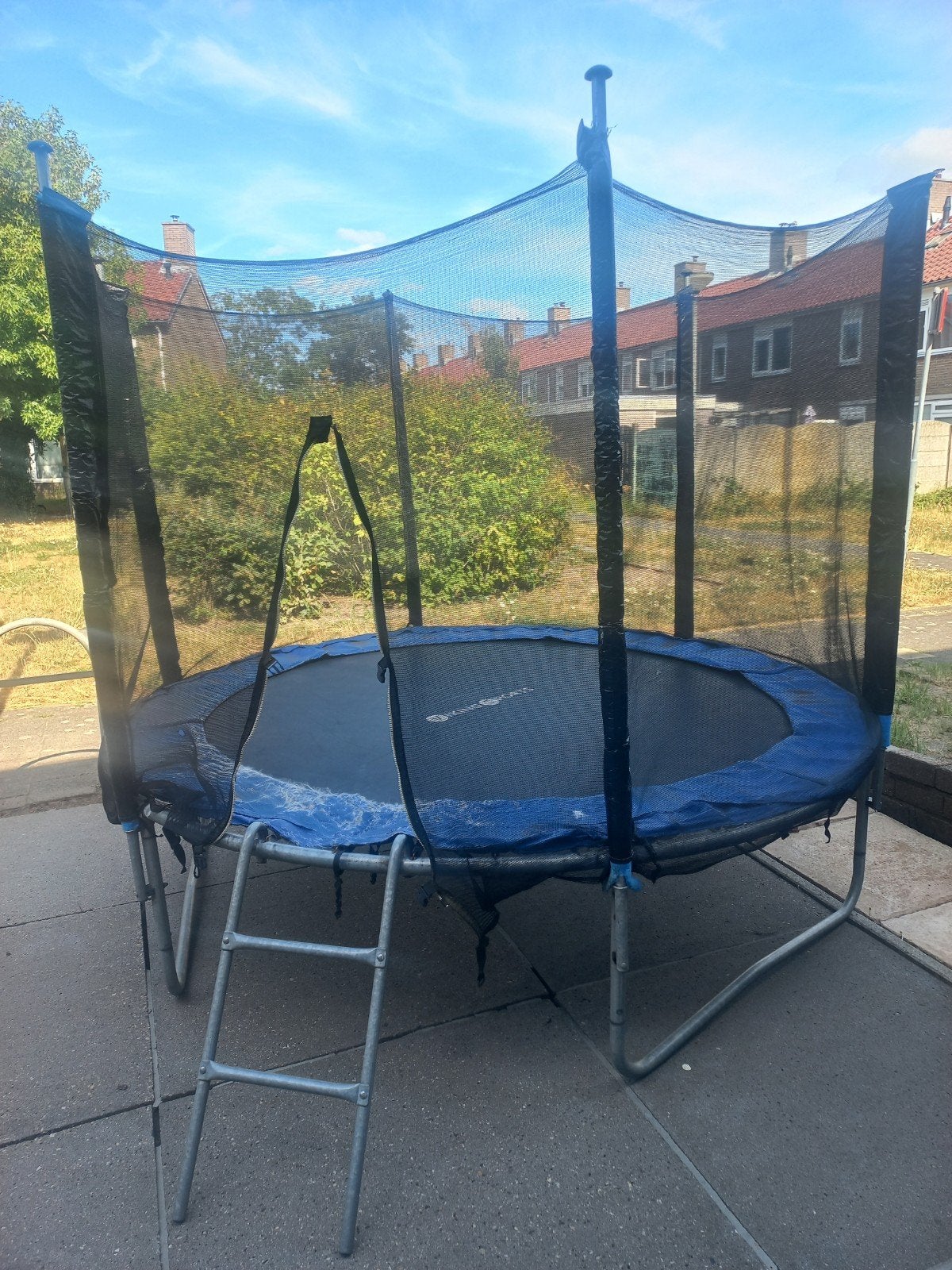 Trampoline met veiligheidsnet (rits defect), Ophalen, Gebruikt