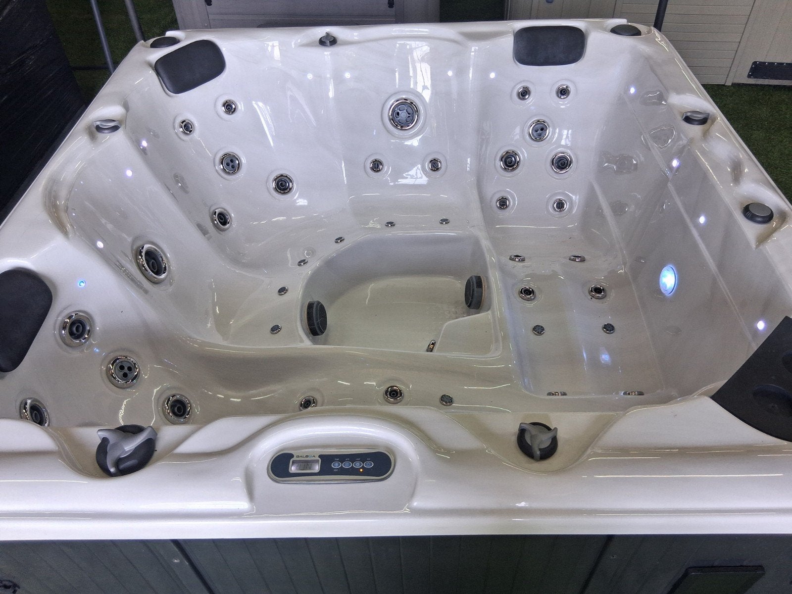 Balboa jacuzzi 2 ligplaatsen spa blower & bezorging&garantie, Tuin en Terras, Ophalen of Verzenden
