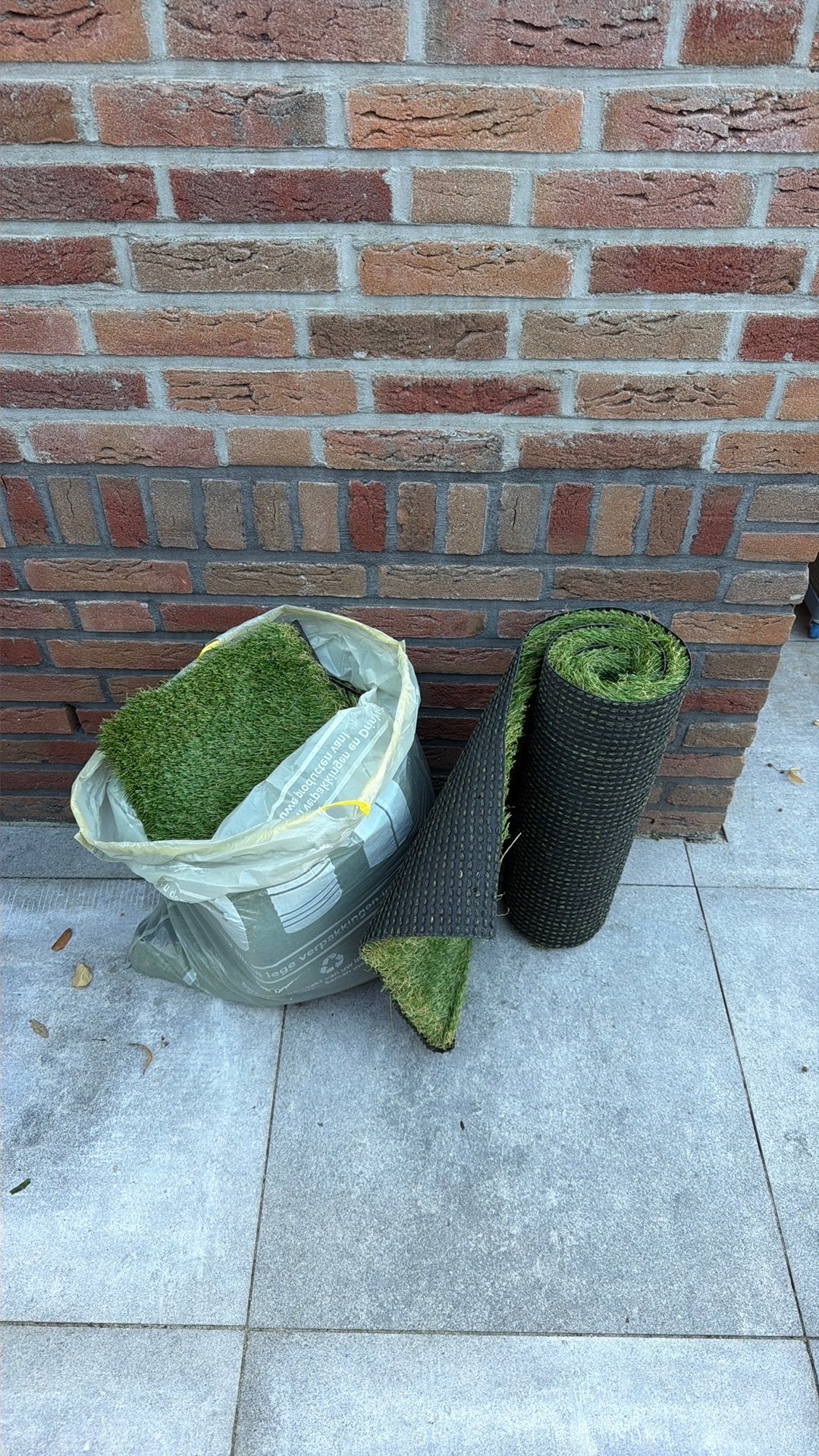 Gratis Restanten kunstgras, Tuin en Terras, Ophalen, Zo goed als nieuw, Minder dan 10 m²