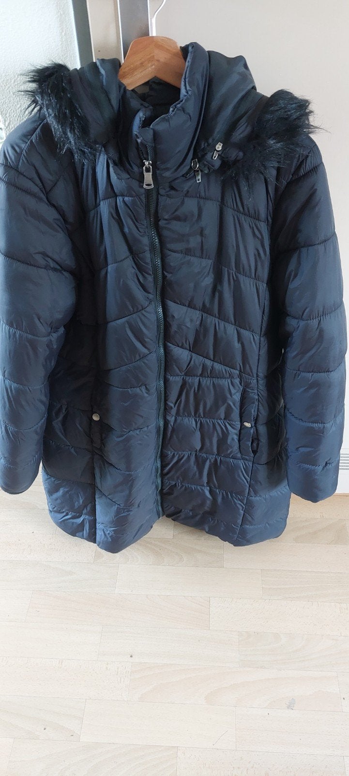Jazlyn gewatteerde jas met capuchon en imitatiebont, Kleding | Dames, Ophalen, Jazlyn, Blauw, Maat 42/44 (L)