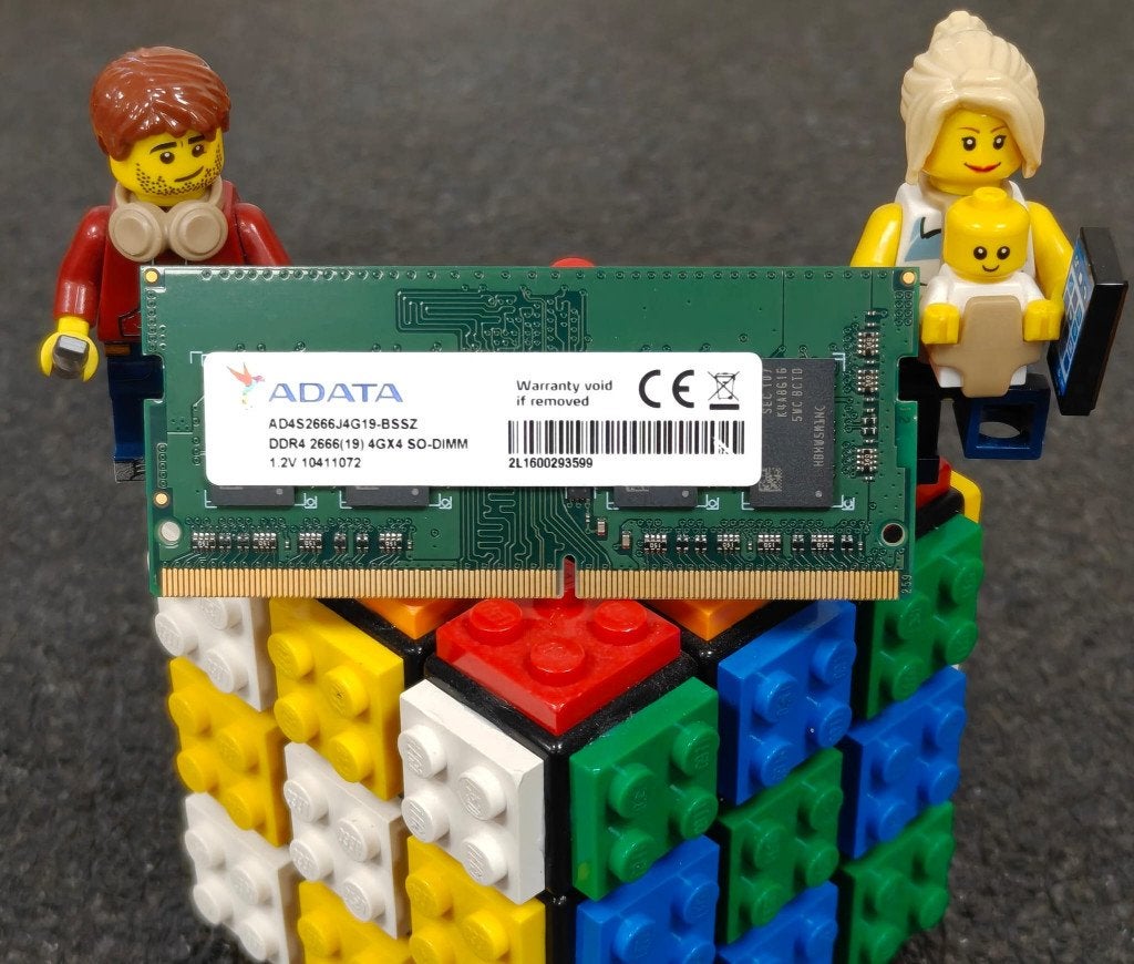 Adata AD4S2666J4G19-BSSZ 4GB DDR4 2666 SODIMM Geheugen, Computers en Software, RAM geheugen, DDR4, Ophalen of Verzenden, Zo goed als nieuw