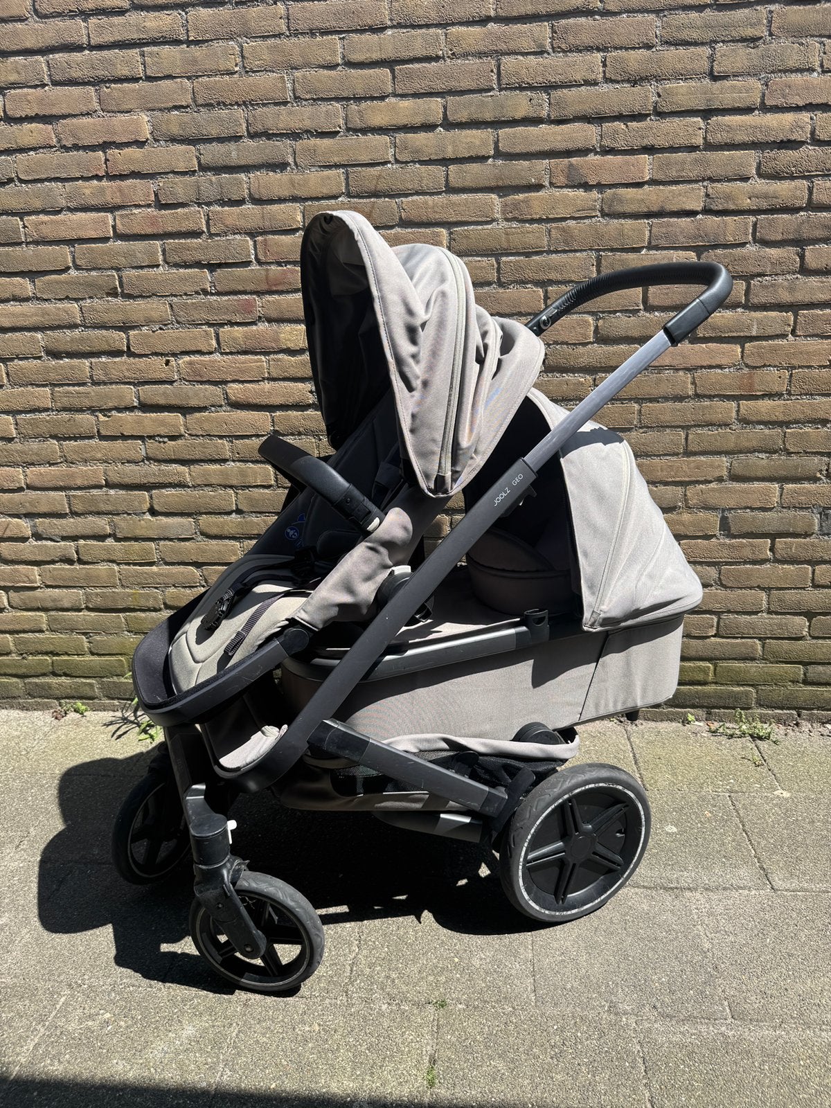 Joolz geo 3 dubbele kinderwagen (ligbak + zitje of 2 zitjes), Gebruikt, Combiwagen, Verstelbare duwstang, Ophalen