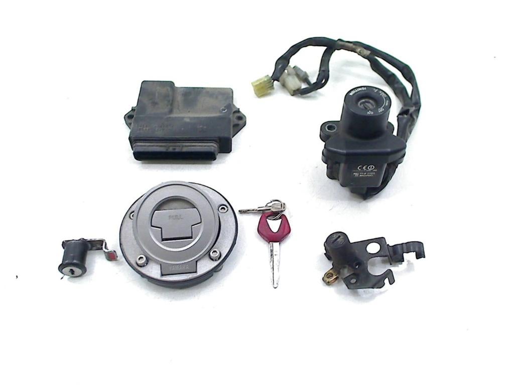 Slotenset Yamaha FJR 1300 2006-2012 ABS (FJR1300 FJR1300A), Yamaha Motor Europe N.V., Gebruikt, Customersupport@yamaha-motor.co.uk