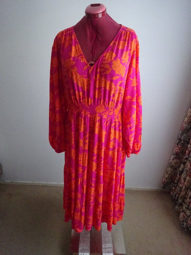 Miljuschka midi jurk mt 46, Kleding | Dames, Jurken, Overige kleuren, Maat 46/48 (XL) of groter, Zo goed als nieuw, Onder de knie