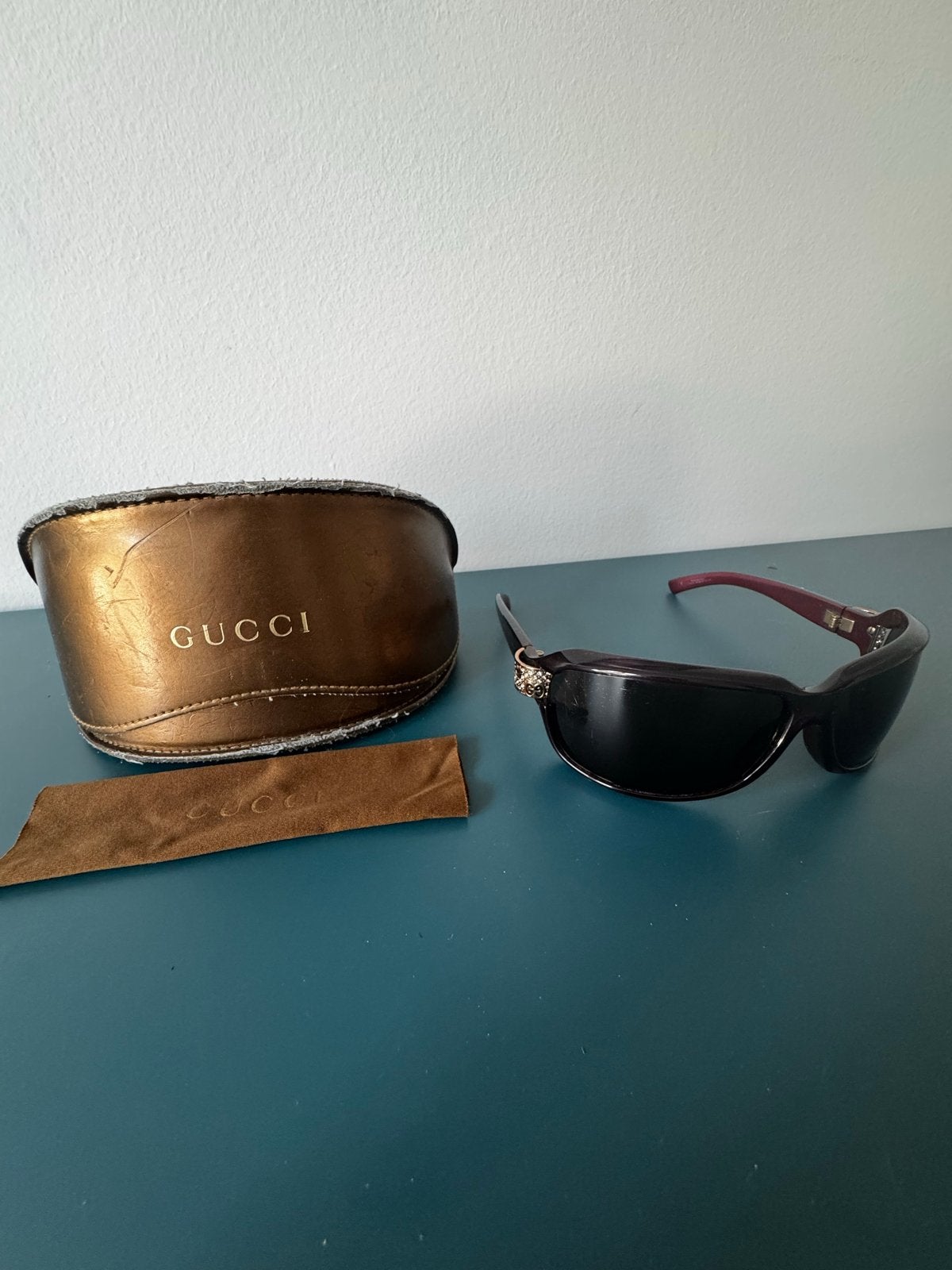 Vintage Gucci Zonnebril met Koker en Doekje, Sieraden, Tassen en Uiterlijk, Zonnebrillen en Brillen | Dames, Overige merken, Gebruikt