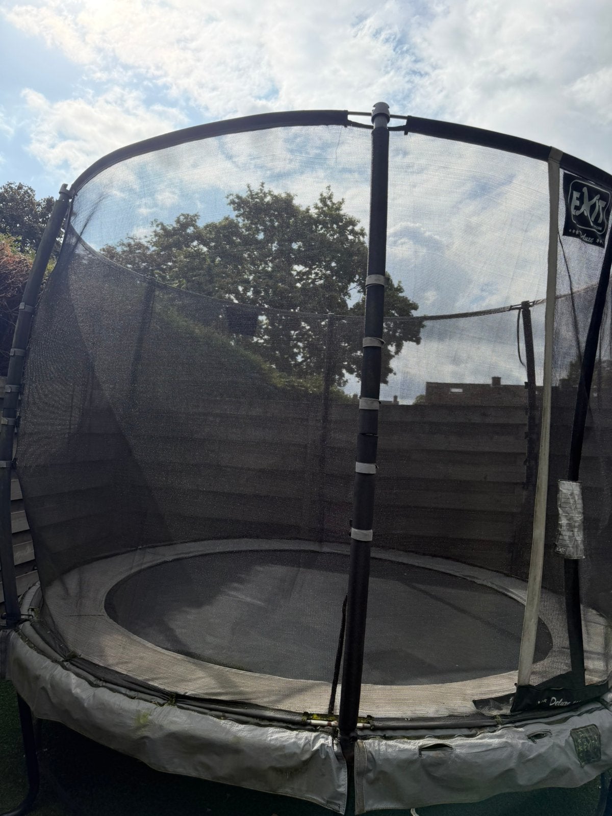 Exit trampoline, Ophalen, Zo goed als nieuw