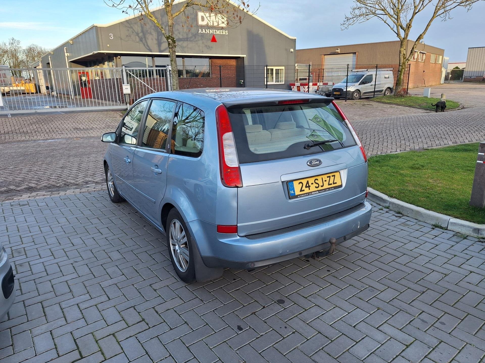 Ford Focus C-Max 2.0-16V Ghia / AUTOMAAT / APK t/m augustus, Auto's, Gebruikt, 700 kg, Blauw, Origineel Nederlands