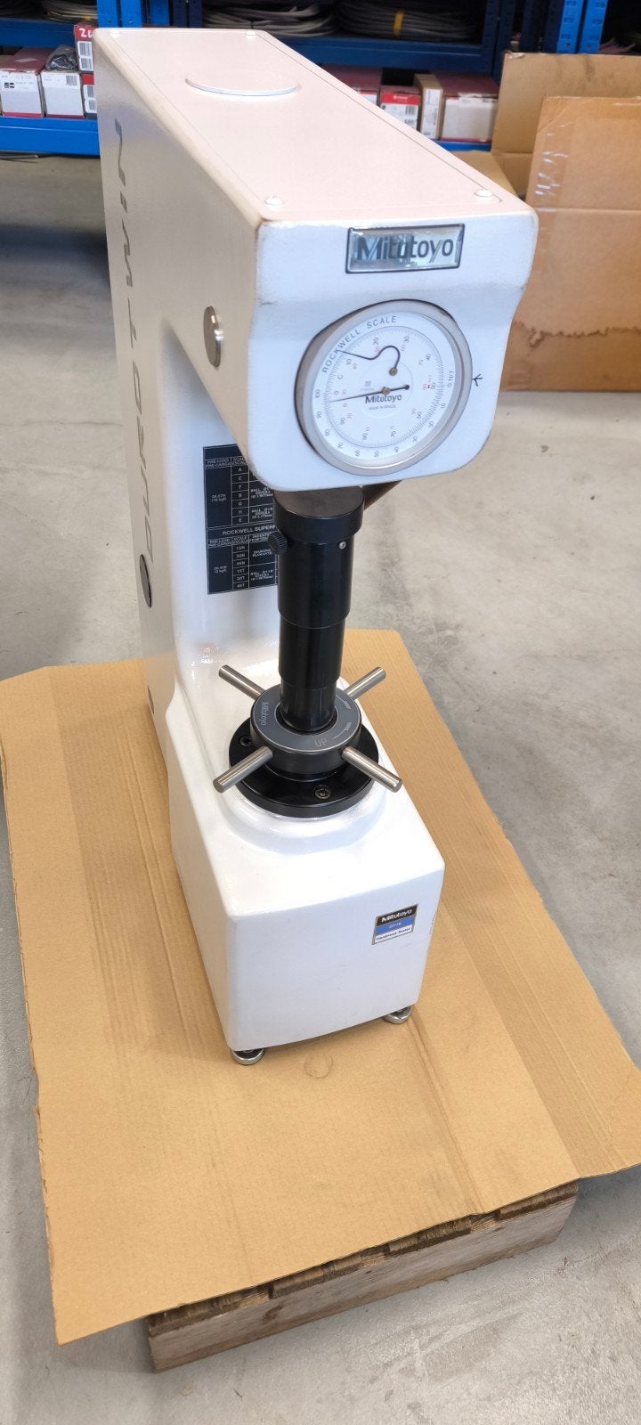 Hardheidsmeter Mitutoyo, Ophalen, Zo goed als nieuw, Afstand