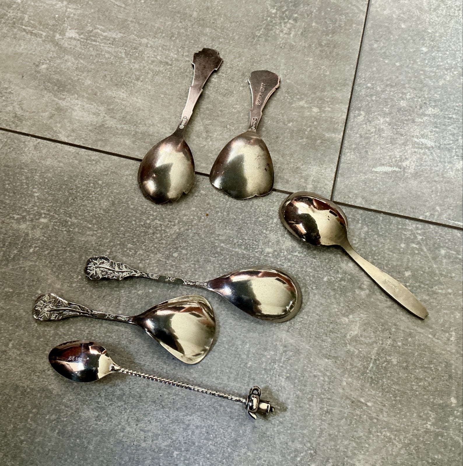 Set van 6 vintage verzamellepels (Avro, DE, Nescafe), Antiek en Kunst, Verzenden