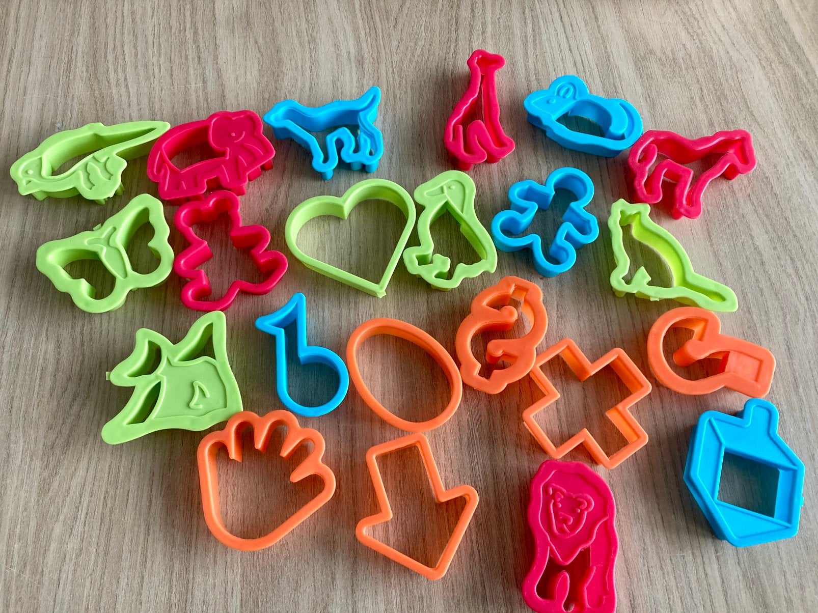 Uitsteek vormpjes bv voor klei of koekjes, Ophalen of Verzenden, Zo goed als nieuw, Jongen of Meisje