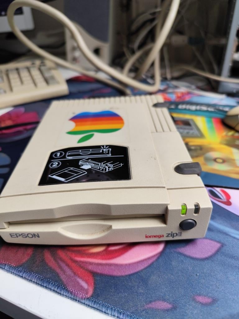 Epson branded iOmega zip 100 SCSI drive, Ophalen of Verzenden