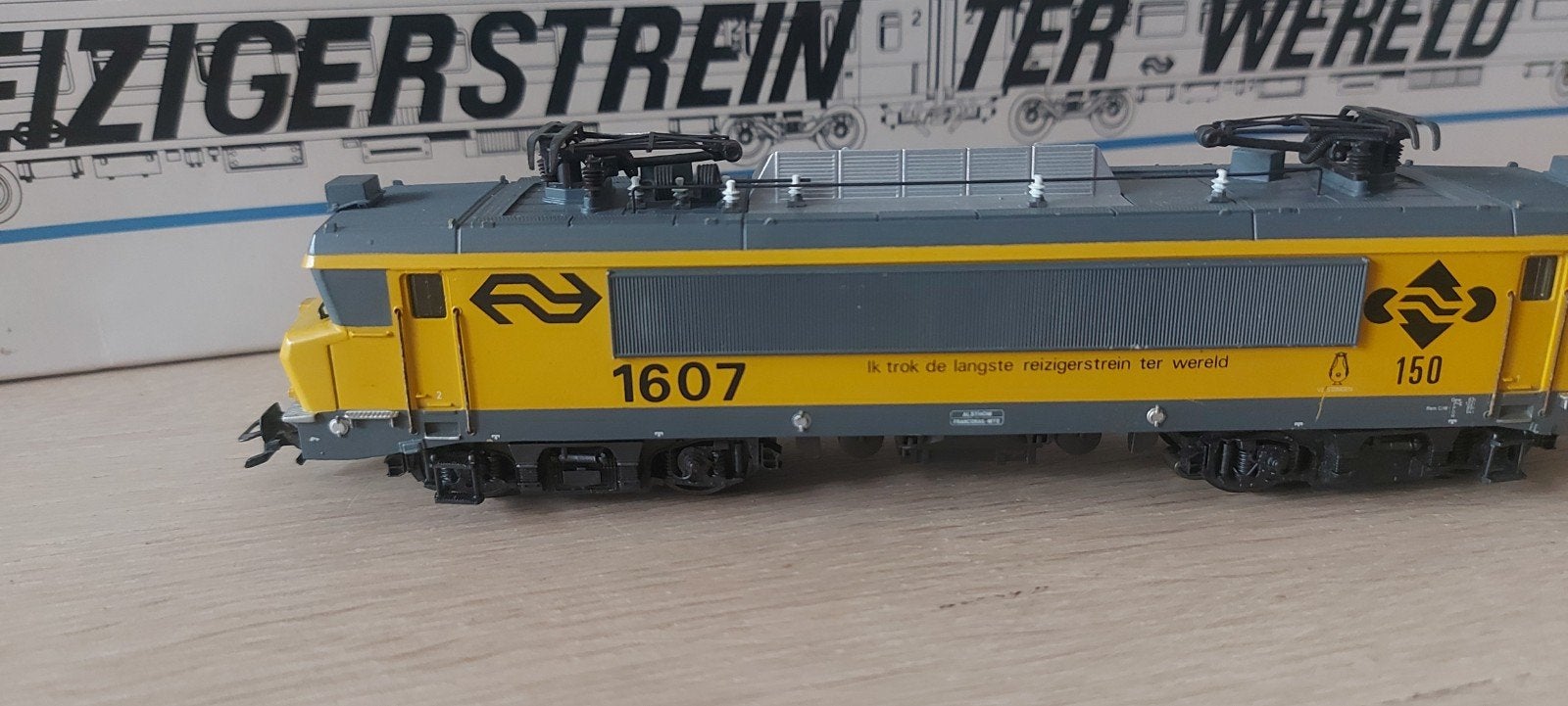 Märklin NS langste reizigerstrein loc de Vlissingen+rtg'n se, Wisselstroom, Treinset, Ophalen of Verzenden, Märklin