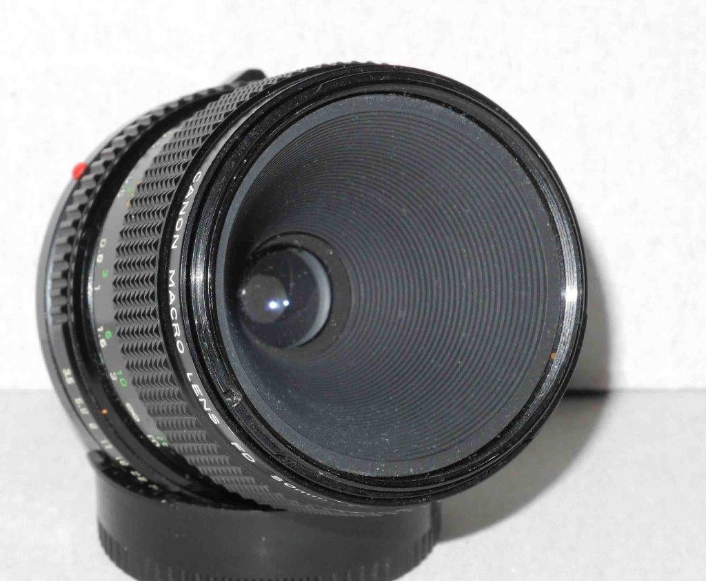 Canon 50mm 3.5 Macro FD, Ophalen of Verzenden, Zo goed als nieuw, Macrolens