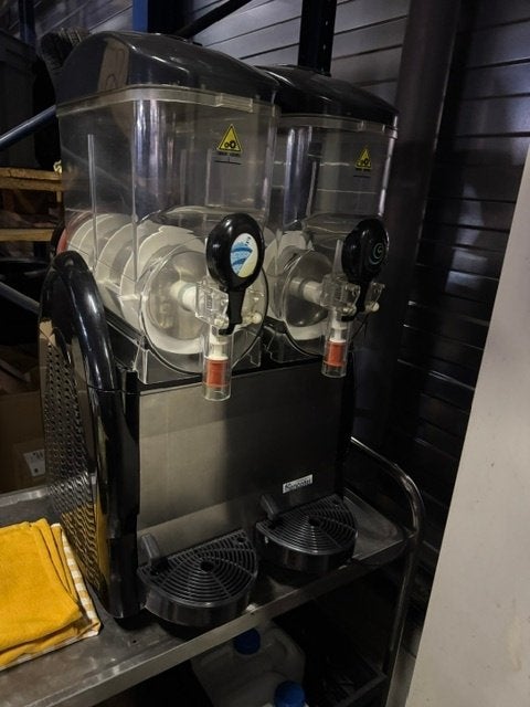 Sencotel Slush Puppy machine 2x 10Liter, Witgoed en Apparatuur, IJsmachines, Gebruikt, Ophalen