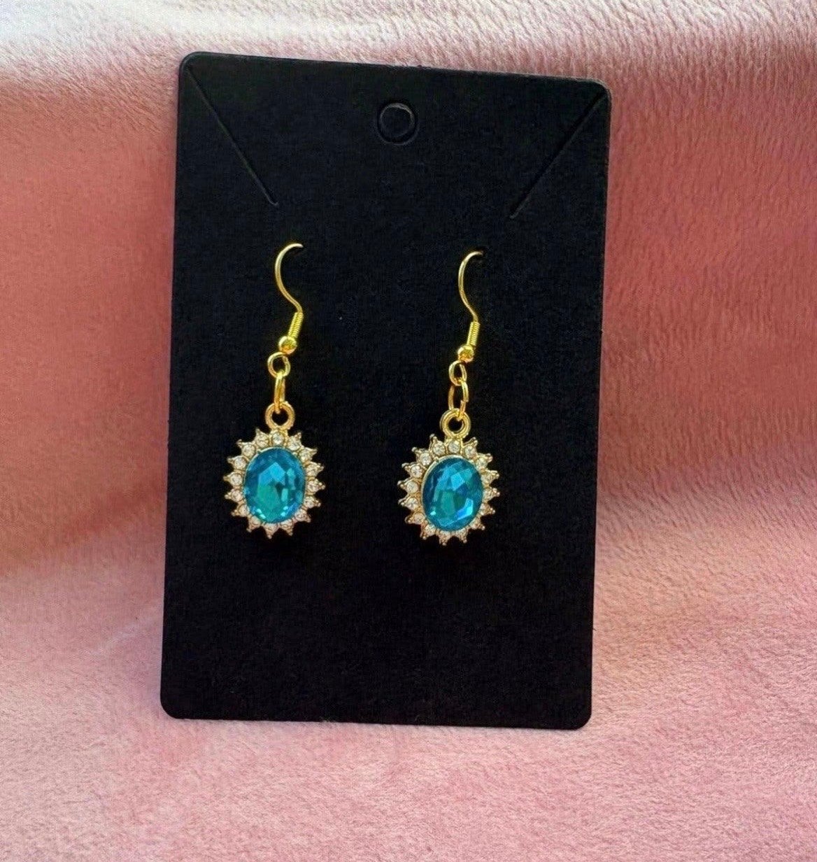 Goudkleurige oorbellen met turquoise steen - Nieuw, Overige materialen, Hangers, Verzenden, Nieuw