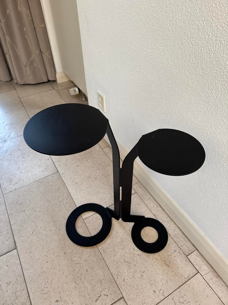 Moduss Bijzettafel Zwart Metaal - Modern Design, Ophalen, Minder dan 55 cm, Metaal of Aluminium, Zo goed als nieuw