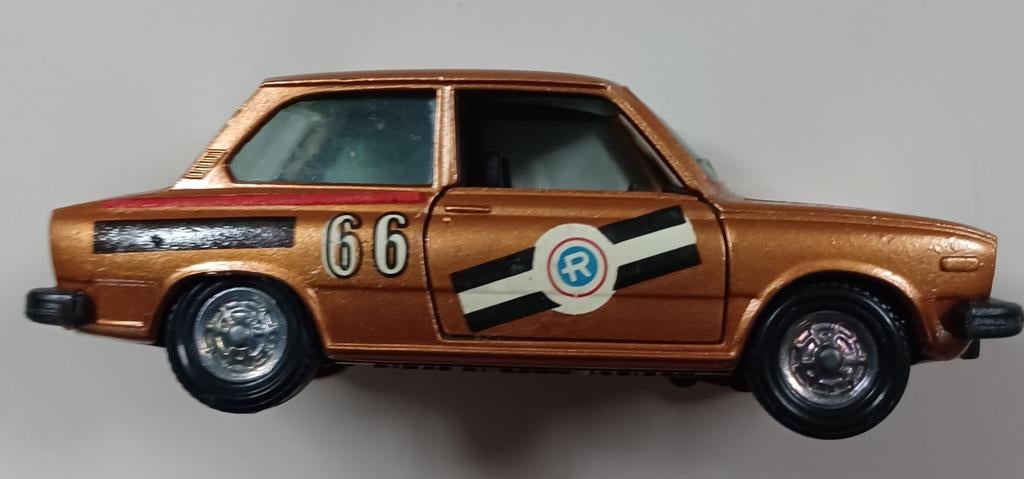 Uit verzameling Volvo, Daf 66 rallye van Pilen Spanje., Hobby en Vrije tijd, Modelauto's | 1:43, Ophalen of Verzenden, Nieuw, Auto