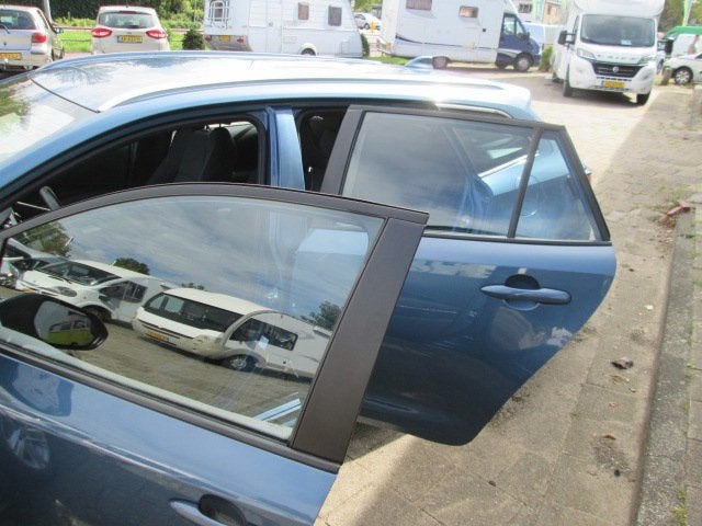 Foto 6 van Toyota Corolla Touring Sports 1.8 Hybrid Active