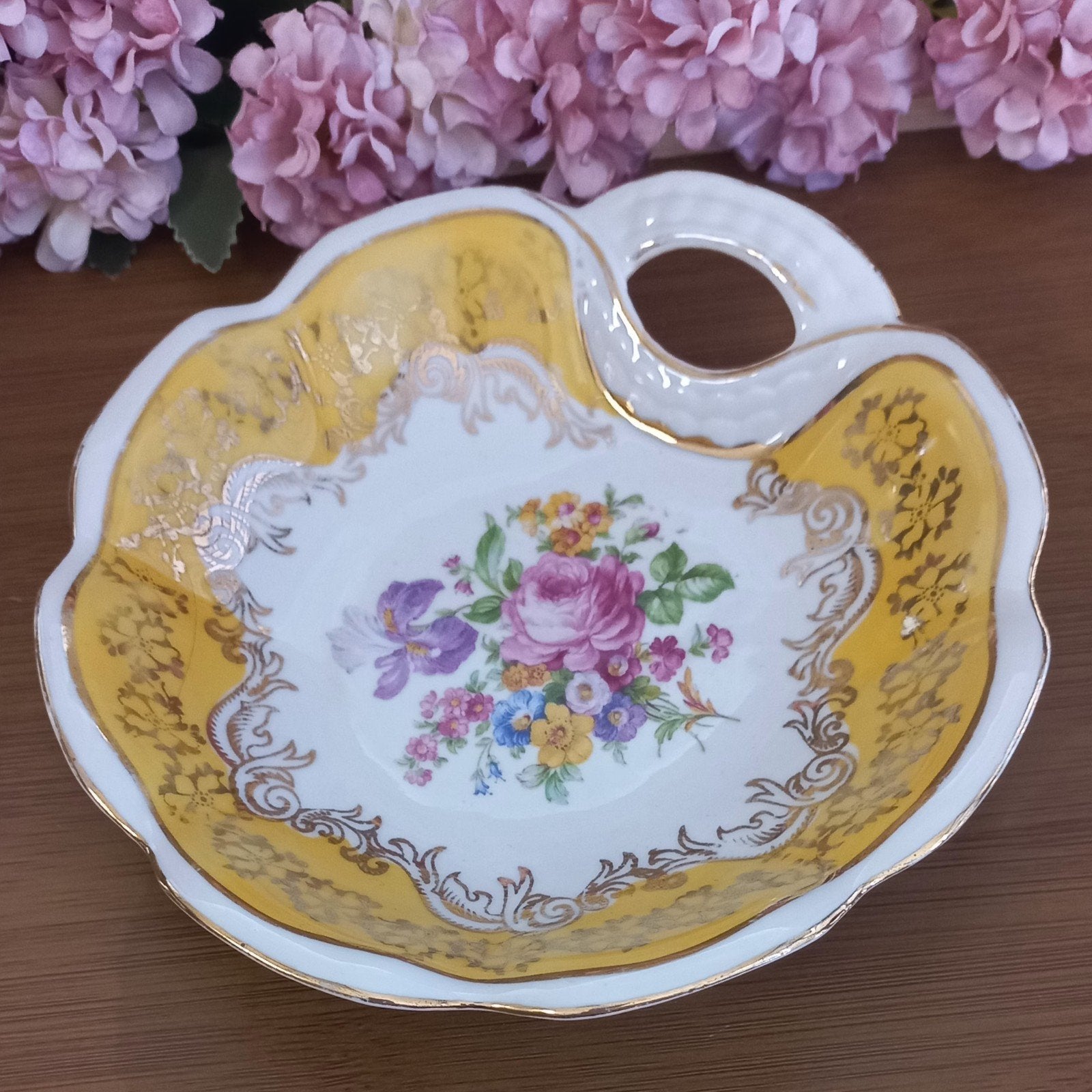 Mooi brocant schaaltje, pastelbloemen, Oscar Schlegelmilch, Ophalen of Verzenden