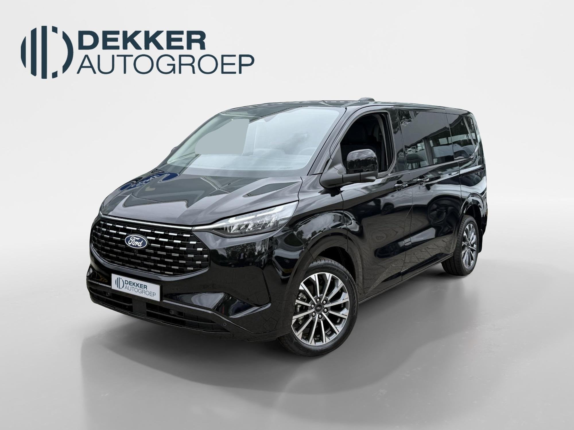 Ford Transit Custom Tourneo 340 2.5 PHEV L1H1 Titanium 8 per, Auto's, Ford, Gebruikt, 1850 kg, Zwart, Bedrijf