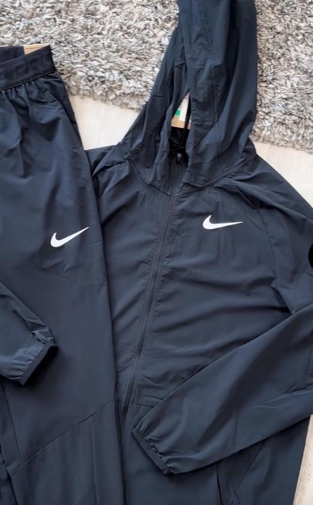 Nike trainingspakken, Kleding | Heren, Maat 48/50 (M), Zwart, Nieuw, Ophalen of Verzenden