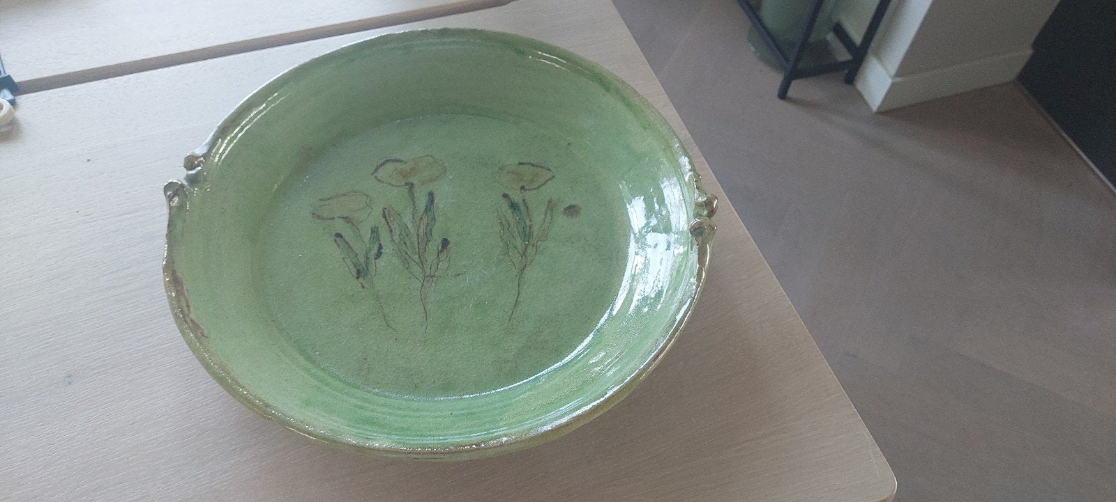 Decoratieve schaal met bloemmotief - Groen keramiek, Ophalen