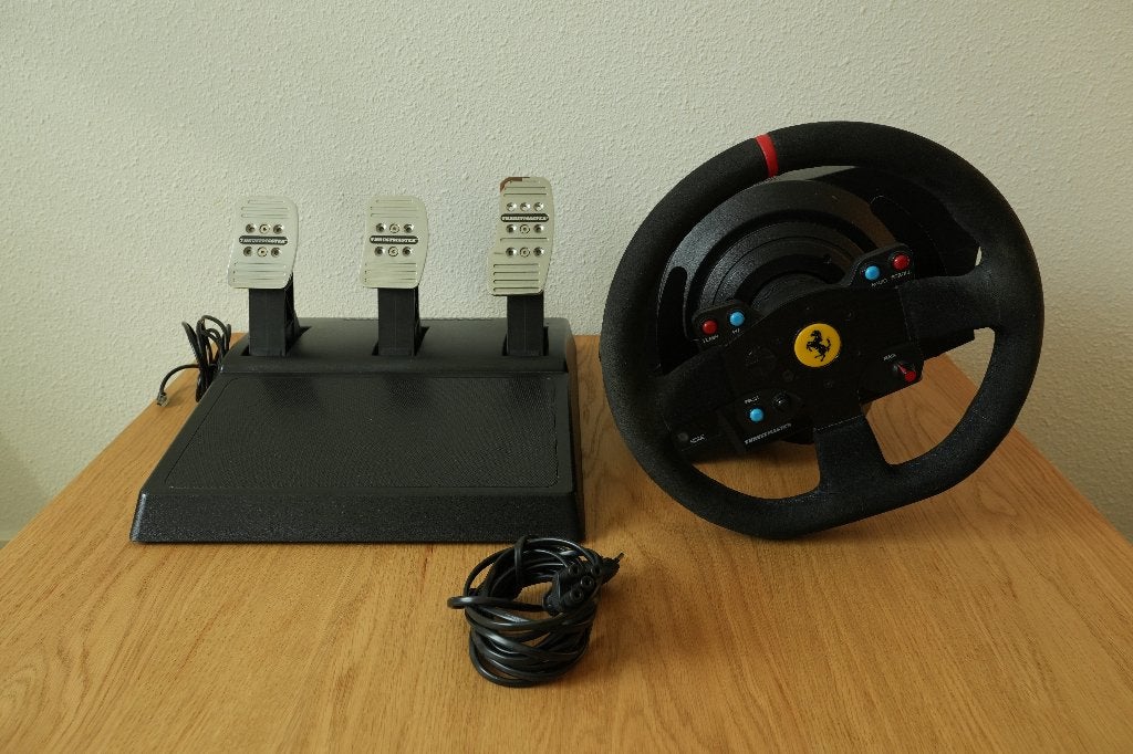 Thrustmaster T300 Ferrari Integral Racing Wheel, Ophalen, Gebruikt, Thrustmaster