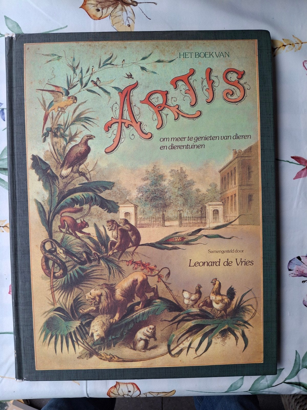 Het Boek van Artis - Leonard de Vries (1981), Ophalen of Verzenden, Gelezen, Natuur algemeen, Leonard de Vries