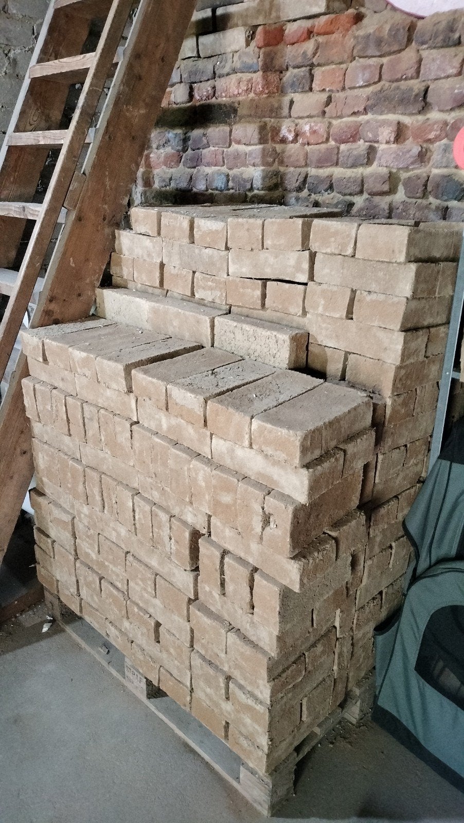 Anderhalve pallet Claytec leemsteen 25x11 cm, Ophalen