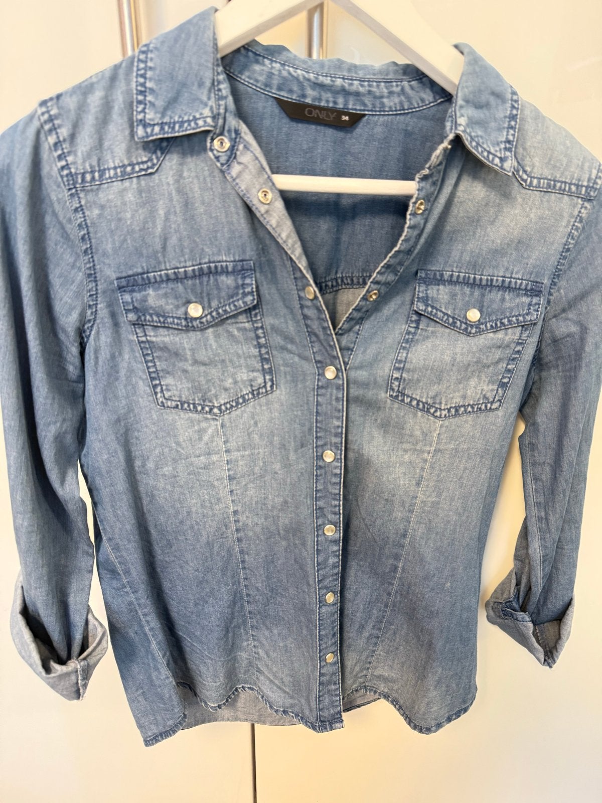 ONLY spijkerblouse dames maat XS. 34, Ophalen of Verzenden, Zo goed als nieuw, Maat 34 (XS) of kleiner, Blauw
