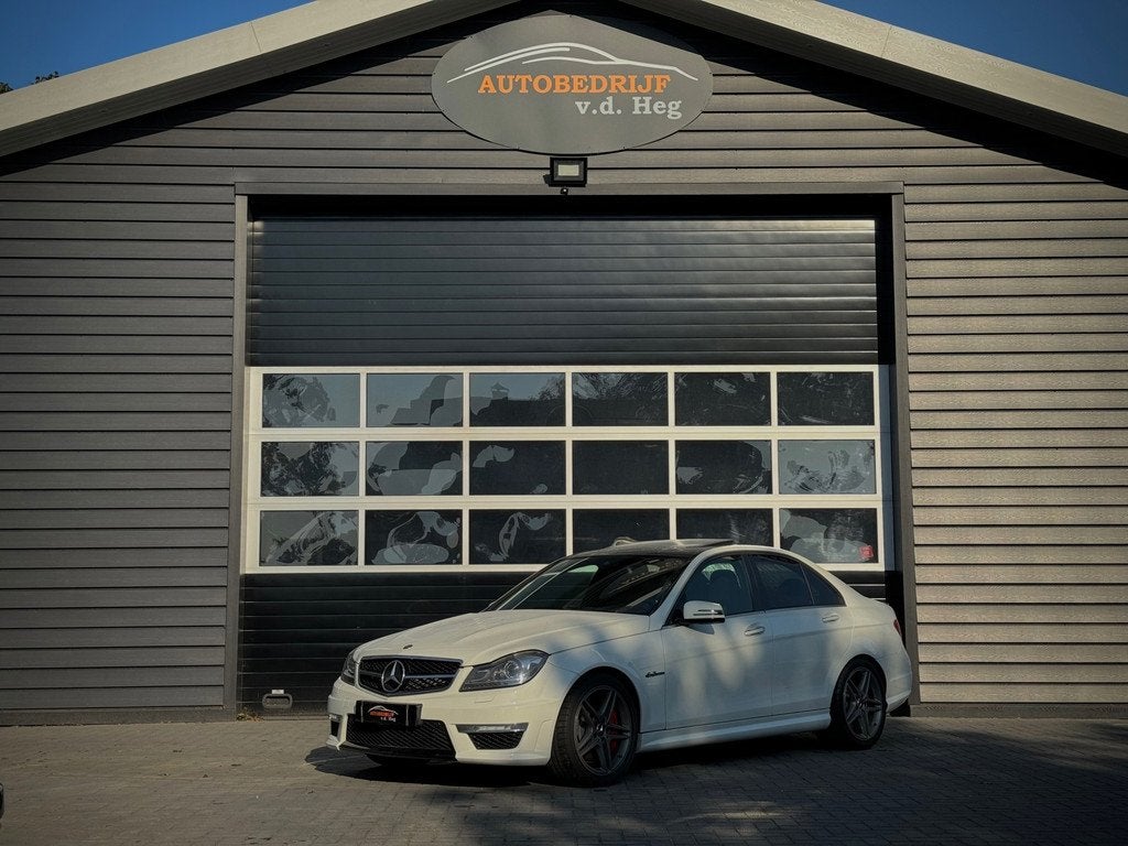 Mercedes-Benz C-klasse AMG C63 facelift 99dznd km! Wit | Zee, Auto's, Mercedes-Benz, Automaat, Euro 5, Achterwielaandrijving, Bedrijf