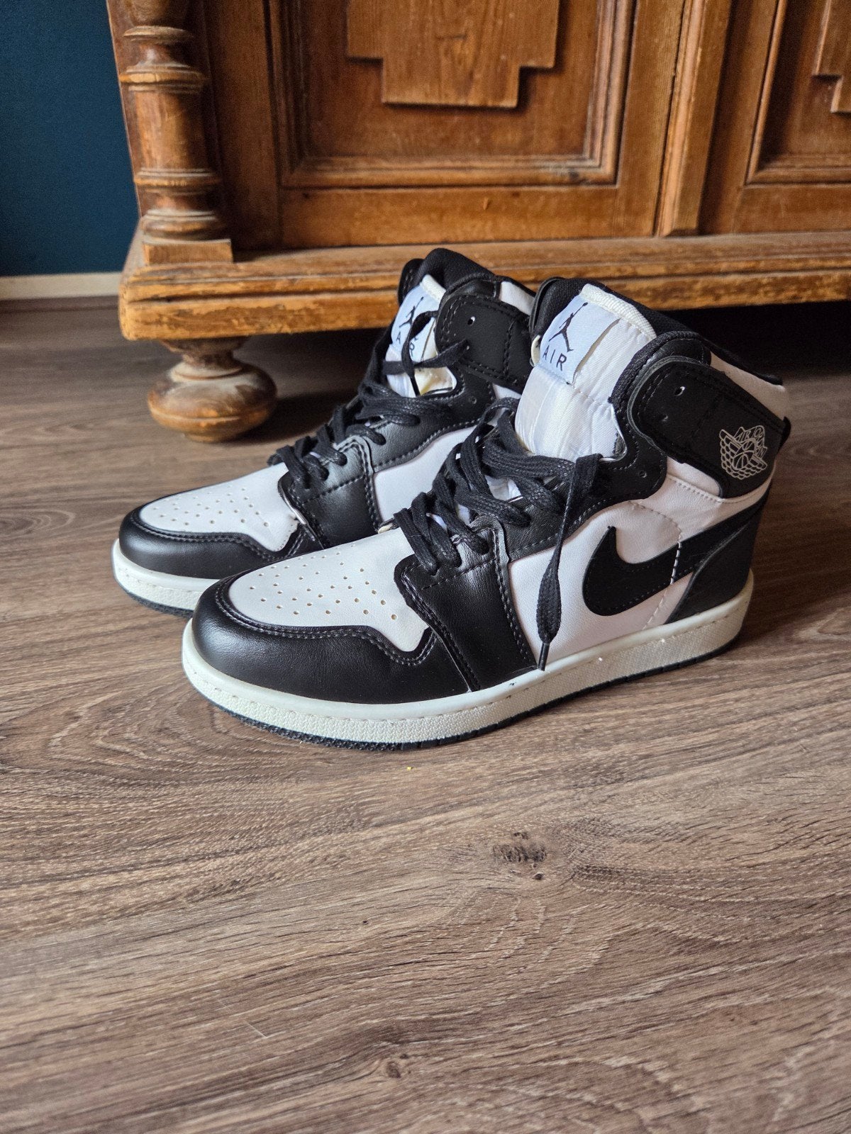 Nike Air Jordan Mid Zwart Wit - Maat 39, Kleding | Heren, Schoenen, Zwart, Ophalen of Verzenden, Nike Air Jordan, Sneakers of Gympen