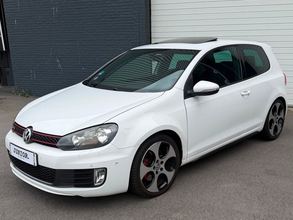 Volkswagen Golf 2.0 GTI DSG/PANORAMADAK/STOELVERWARMING/CRUI, Auto's, Euro 5, Stof, Gebruikt, Zwart