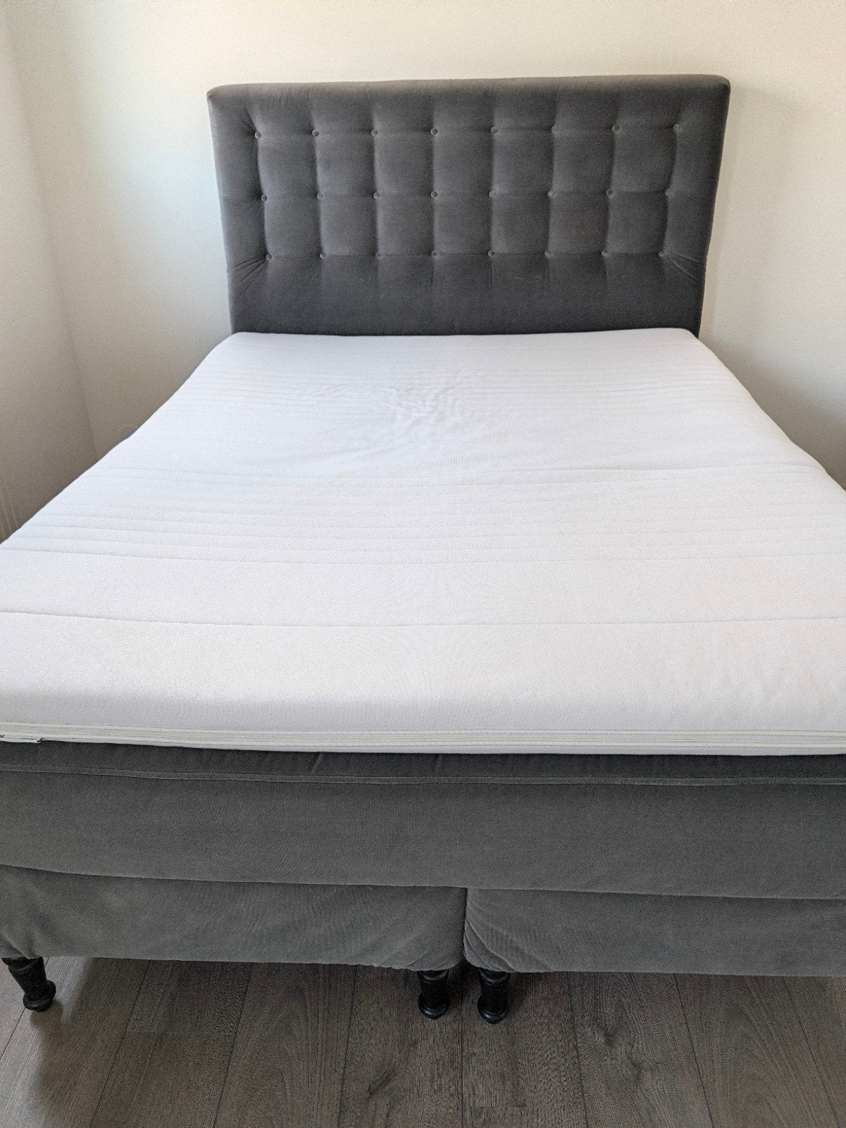 Ikea bed 160x200 met gestoffeerd hoofdbord, Ophalen, Gebruikt, Tweepersoons, 200 cm