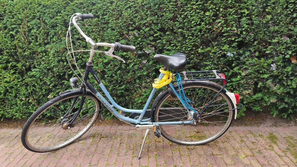Stationsfiets goed werkend, lekke achterband, Ophalen, Gebruikt, Gazelle, Versnellingen
