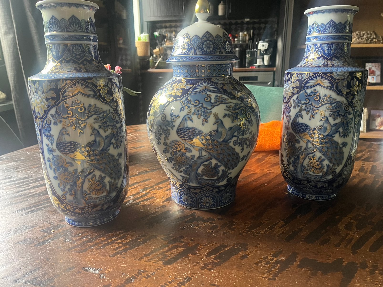 Vazen set, Ophalen