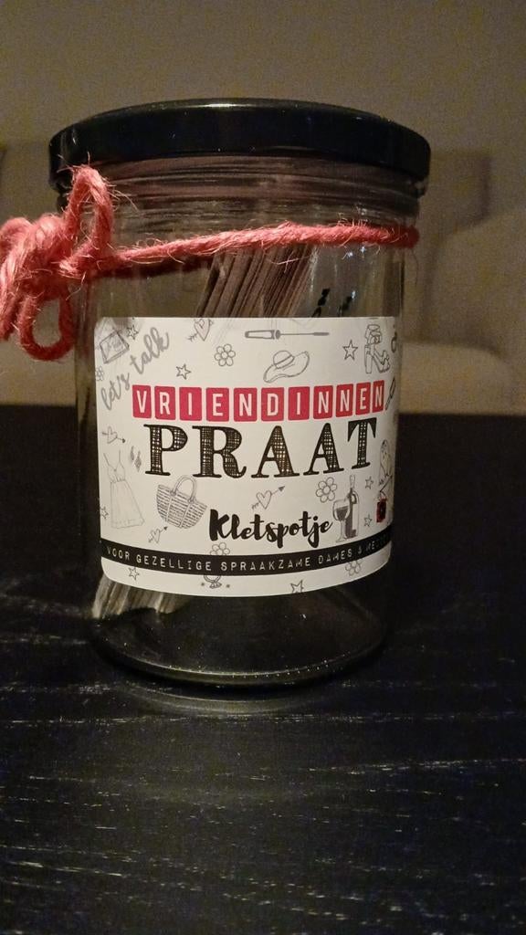 Vriendinnen Praat Kletspotje - Zo goed als nieuw, Ophalen, Zo goed als nieuw