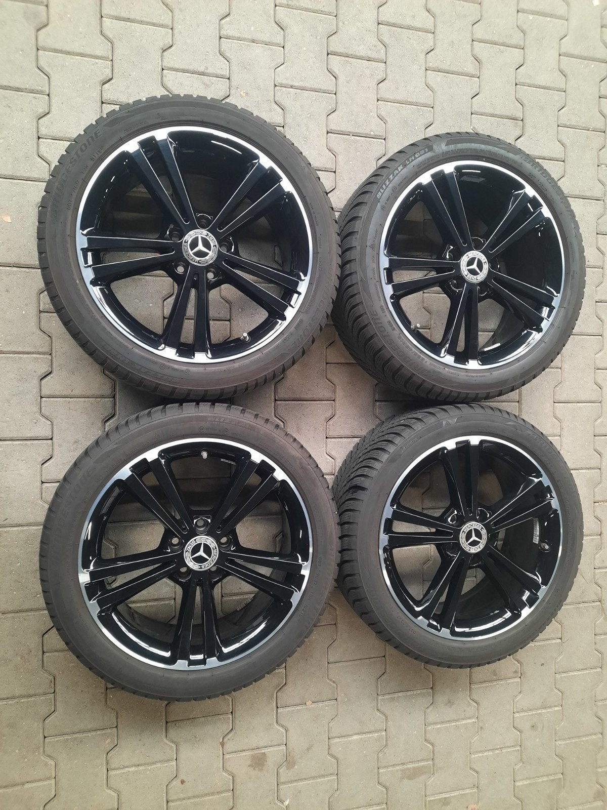ZGAN 18 inch velgen OEM MERCEDES A- B- CLA- KLASSE WINTERSET, Auto-onderdelen, 18 inch, Gebruikt, Banden en Velgen, Personenwagen